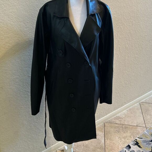 BlankNYC Size L Belted Dressy Trench Coat Black Faux Leather Classic Evening NWT - Picture 3 of 11